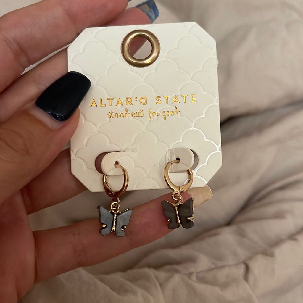 Altard State Nwt Mini Butterfly Hoop Earrings 10$